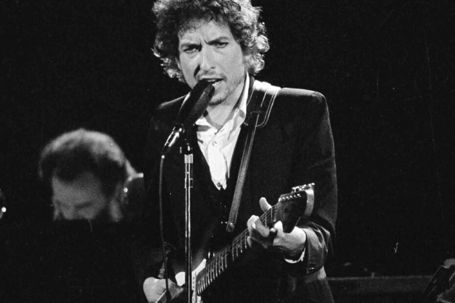 Bob Dylan y Leonard Cohen. Dos premios. Dos discursos.