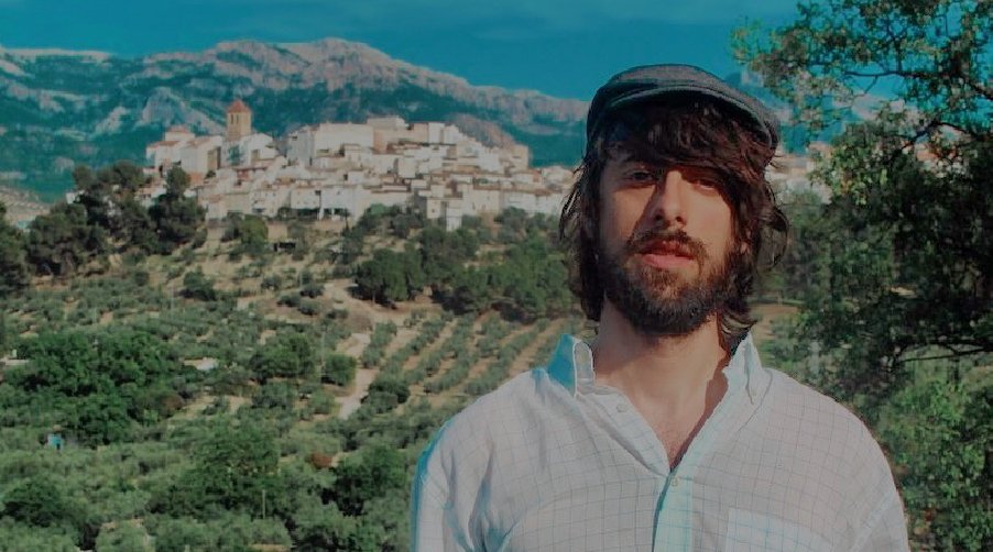 El horror de la guerra civil española y el realismo mágico de David Uclés